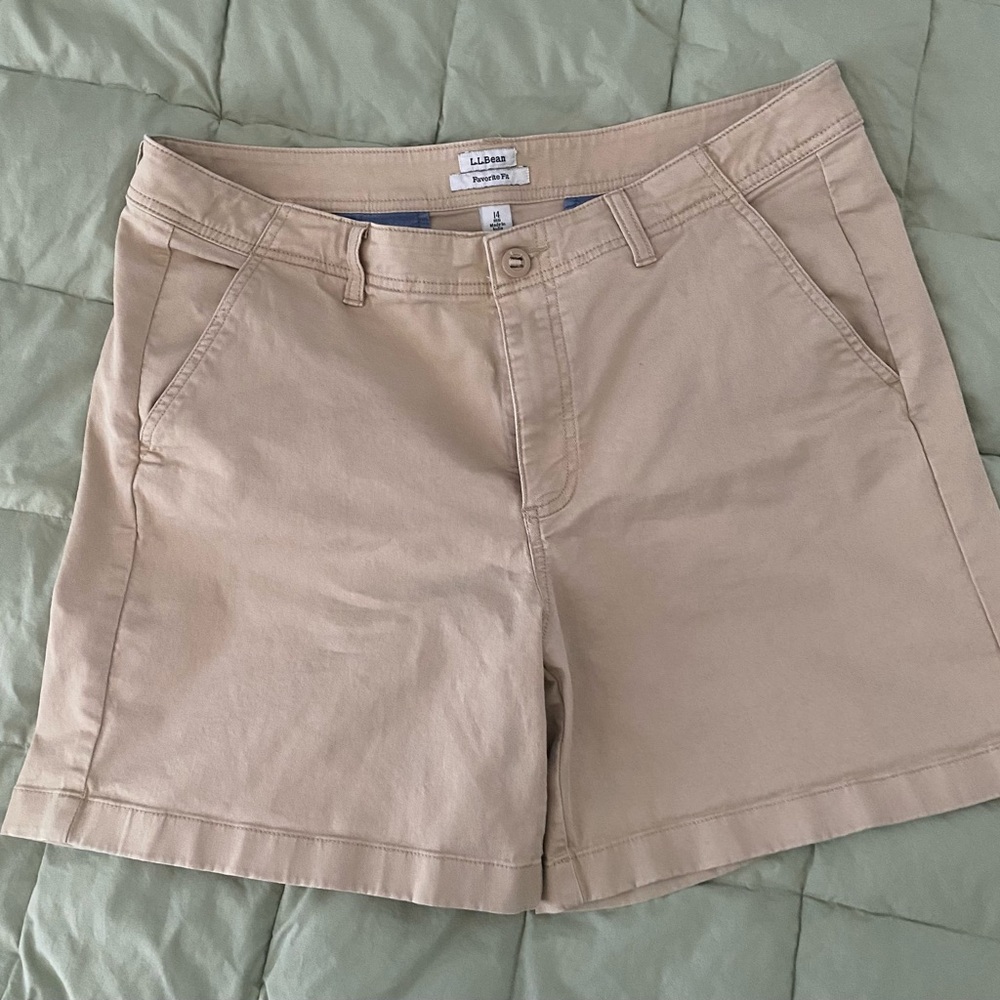 L.L. Bean Tan Bermuda Shorts Favorite Fit Classic Style
